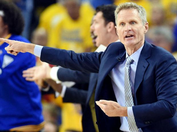 Steve viu da lateral da quadra os Warriors serem derrotados no jogo 7 pelo Cleveland Cavaliers